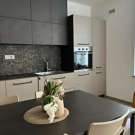 Palazzo 1472 モンドヴィ